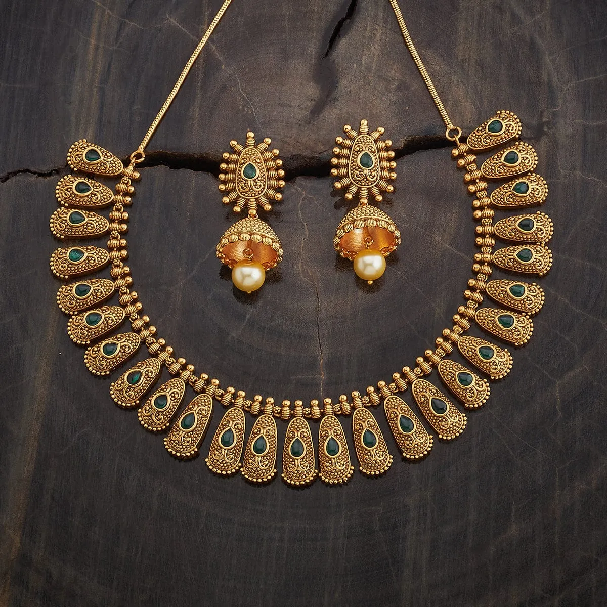Antique Necklace 182709