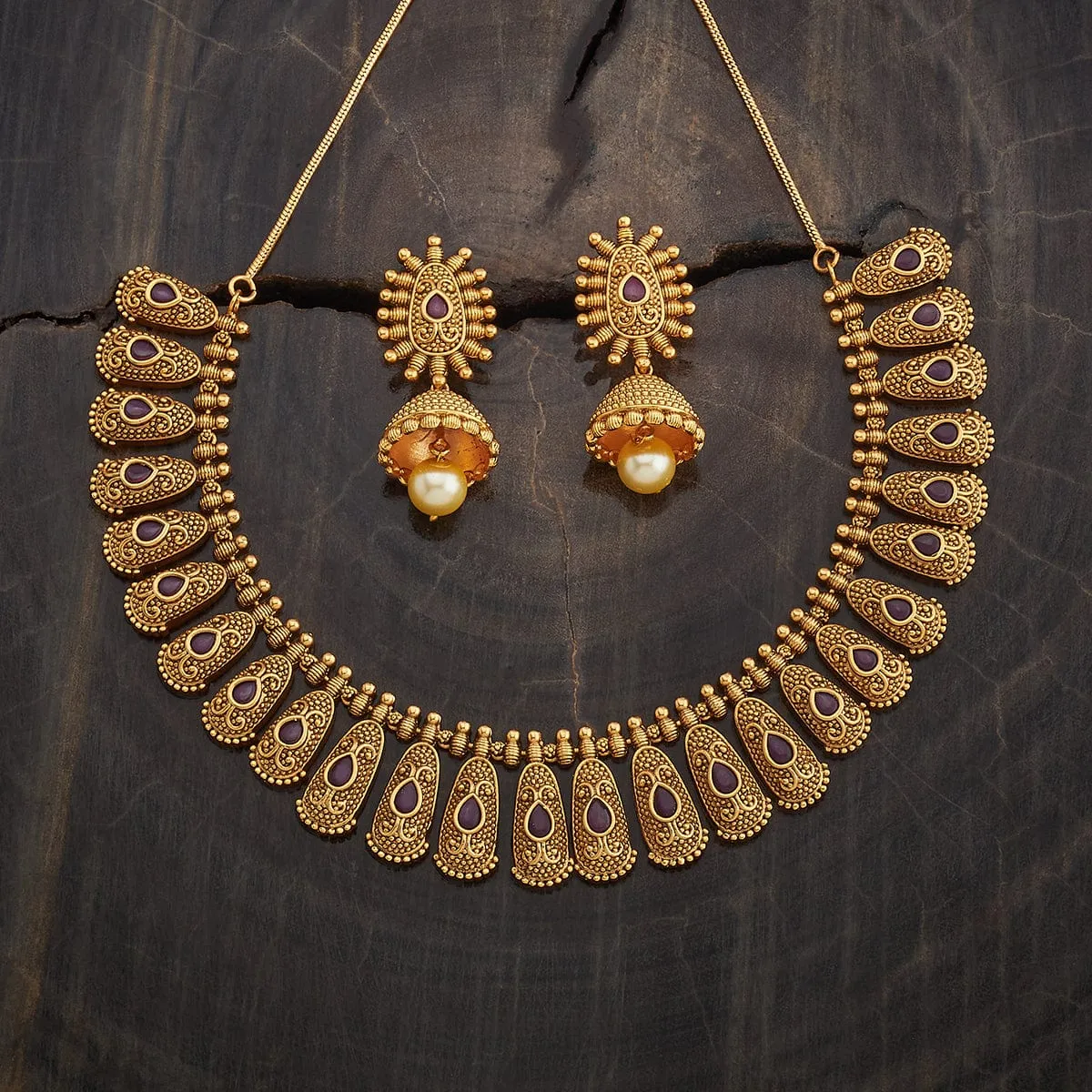 Antique Necklace 182709