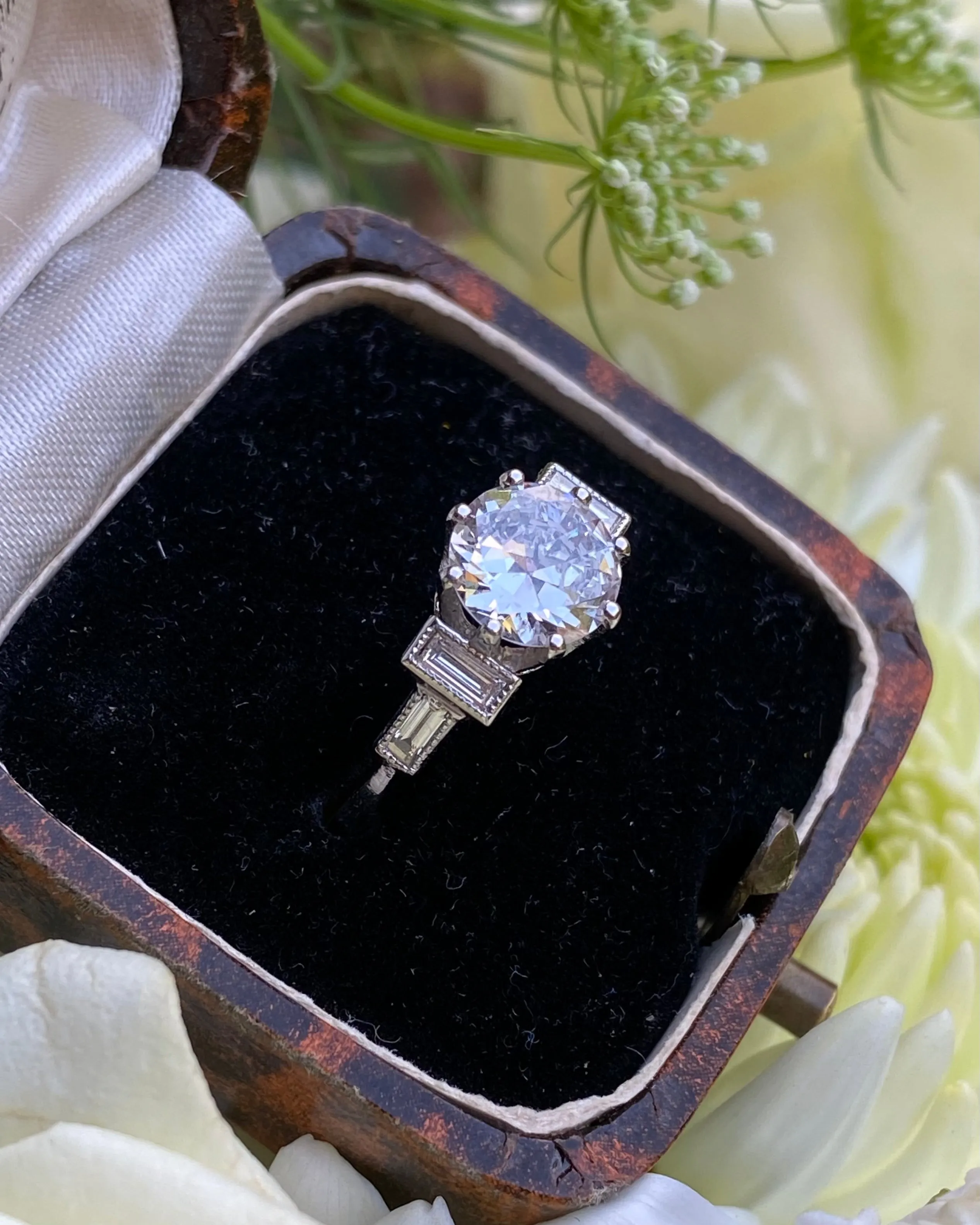 Art Deco Diamond Solitaire Ring Platinum 1.17ct   0.25ct