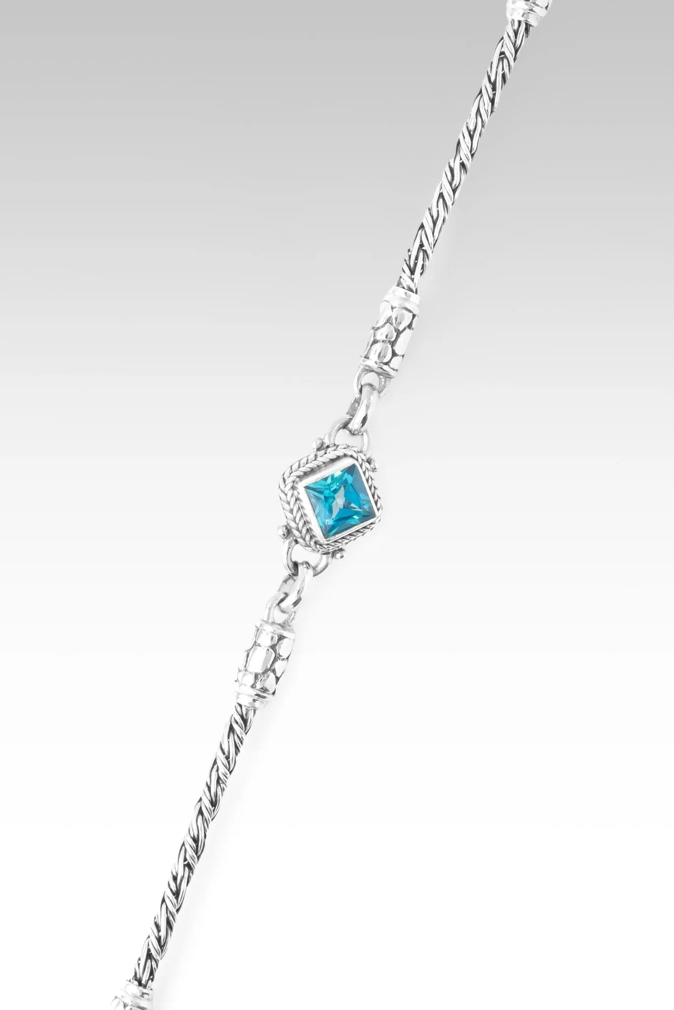 Calm Refuge Bracelet? in Bali Breeze? Mystic Topaz