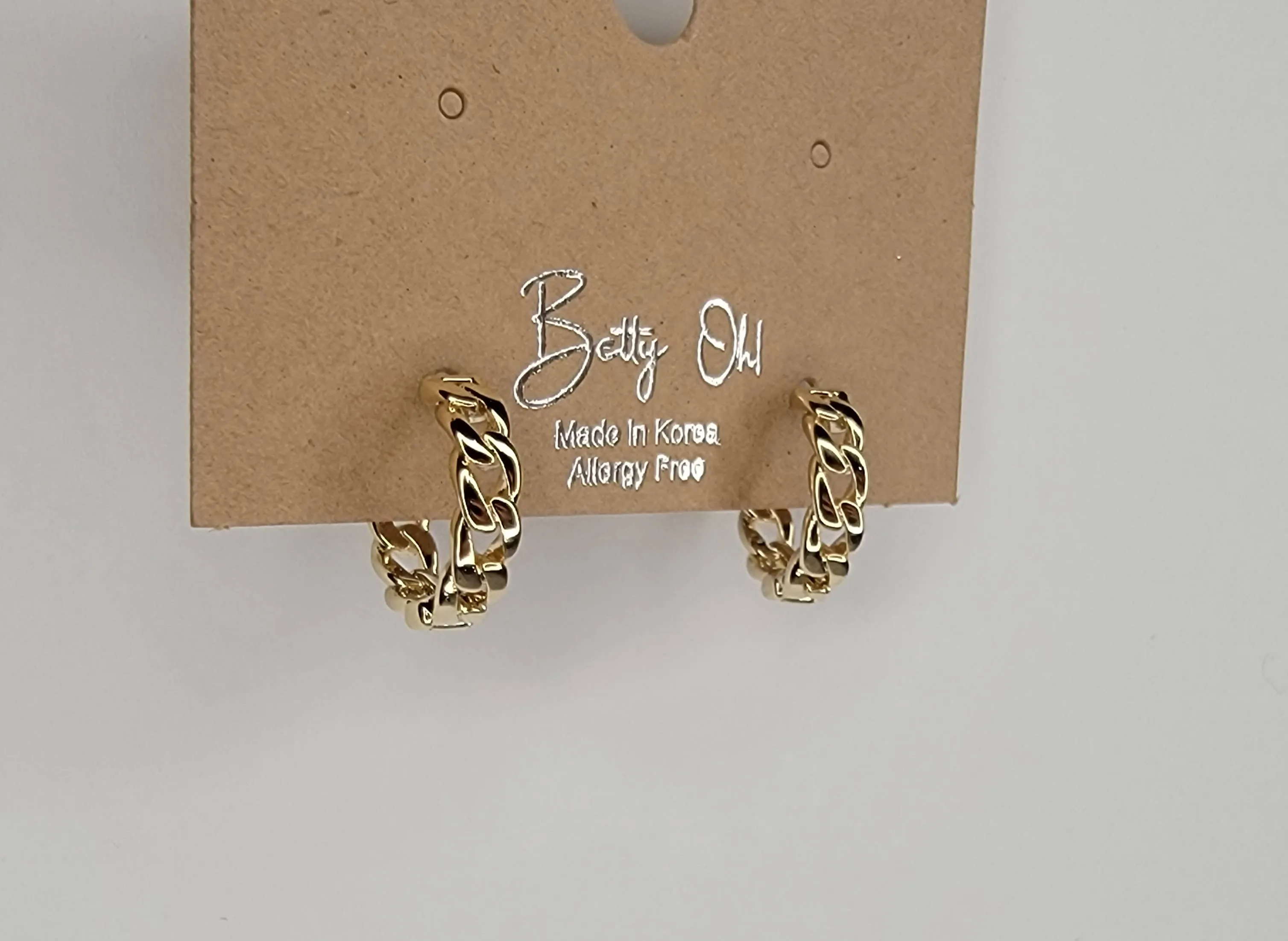 CHAIN  HUGGIE HOOP
