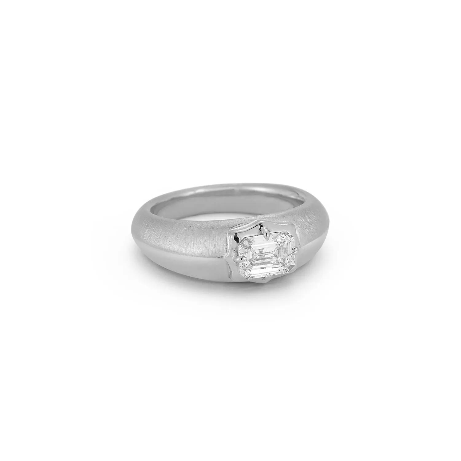 Frankie Vanguard Ring
