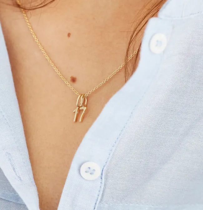 My I 18K Gold Pendant w. Diamond