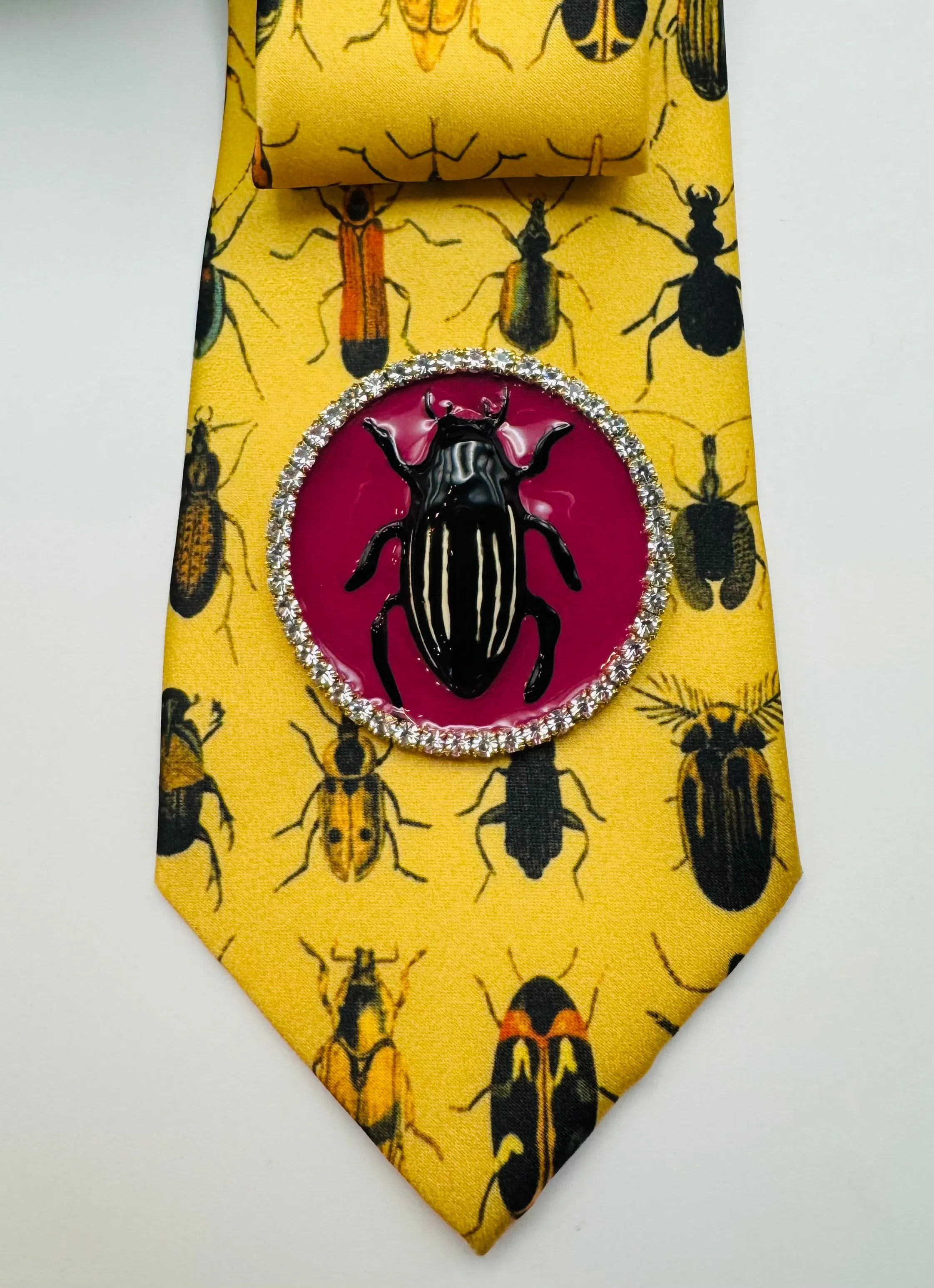 Roach Brooch Pin