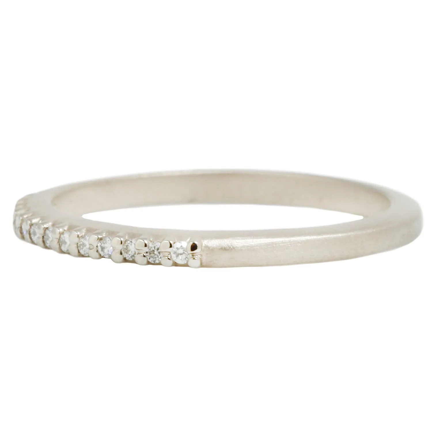 Slender Pav?? Diamond Band