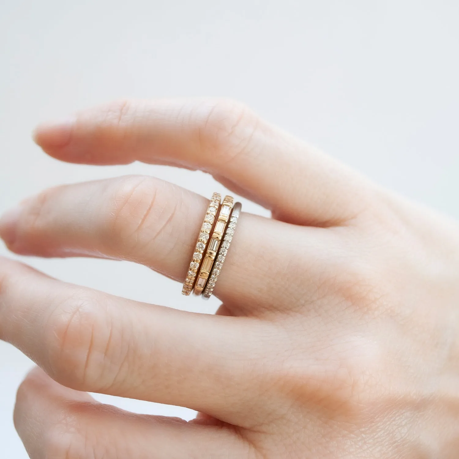 Slender Pav?? Diamond Band