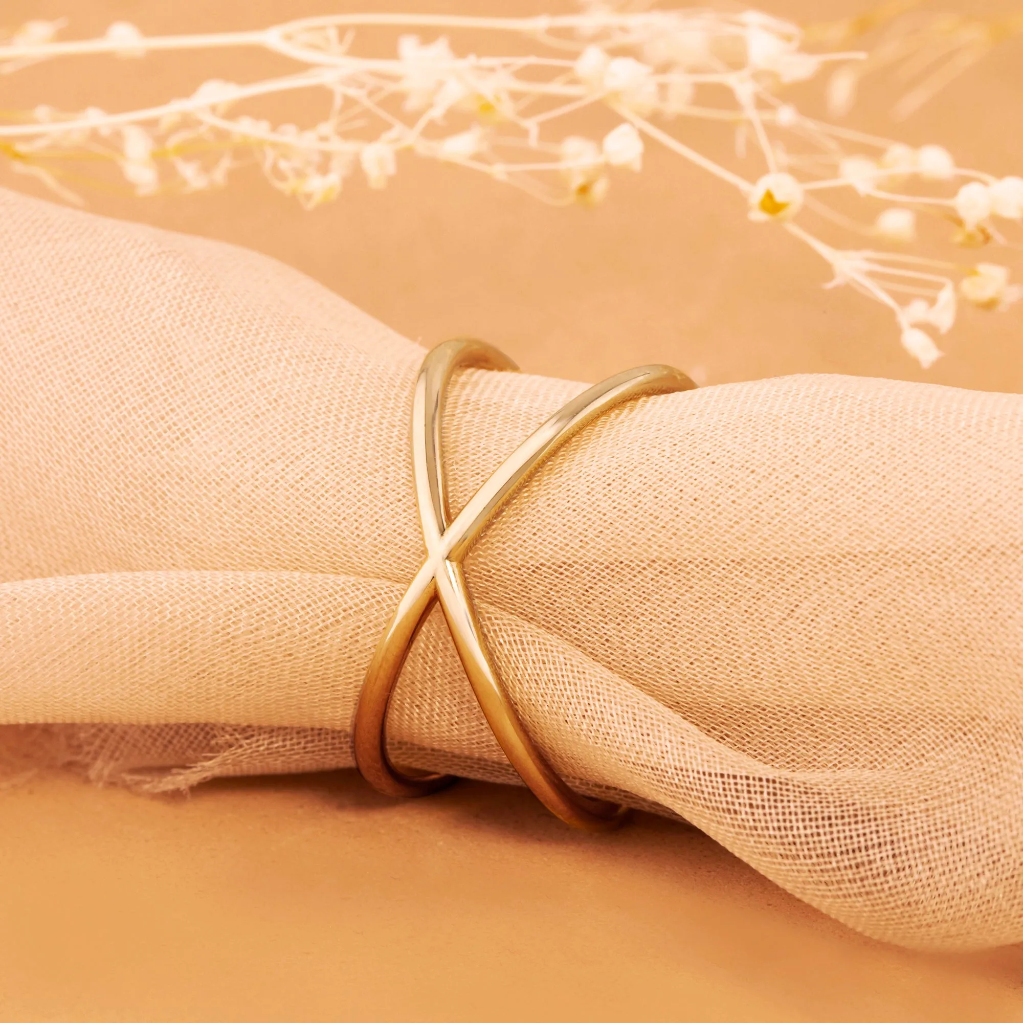 Solid Gold X Ring, Adelyn